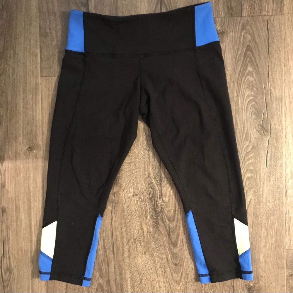 Lululemon Crops - Picture 2 of 7